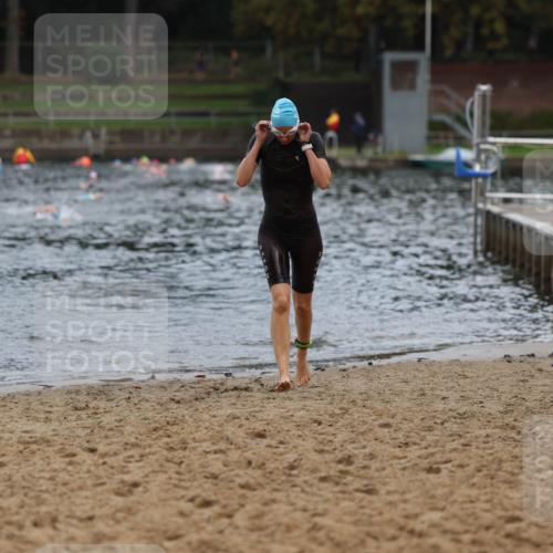 13.09.2026 - Stadtparktriathlon Mo-Foto http://msf.ph/oto/10257628 13.09.2026 11:10:32 Schwimmen 718 meine-sportfotos.de