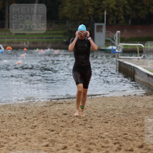 13.09.2026 - Stadtparktriathlon Mo-Foto http://msf.ph/oto/10257639 13.09.2026 11:10:33 Schwimmen 718 meine-sportfotos.de