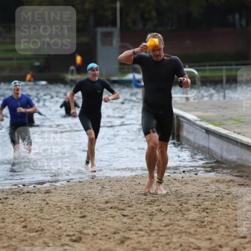 13.09.2026 - Stadtparktriathlon Mo-Foto http://msf.ph/oto/10257640 13.09.2026 11:34:36 Schwimmen 854, 856, 920, 925, 928 meine-sportfotos.de