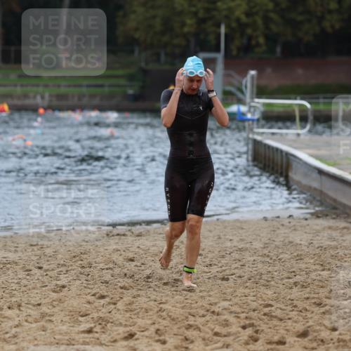 13.09.2026 - Stadtparktriathlon Mo-Foto http://msf.ph/oto/10257643 13.09.2026 11:10:34 Schwimmen 718 meine-sportfotos.de
