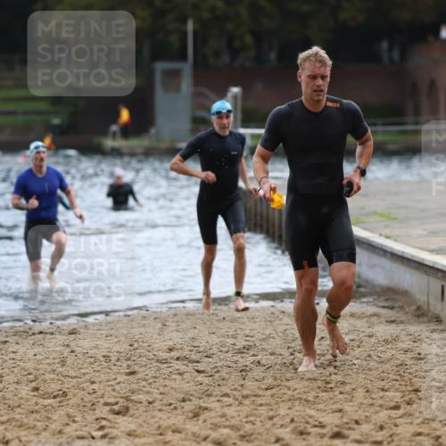 13.09.2026 - Stadtparktriathlon Mo-Foto http://msf.ph/oto/10257647 13.09.2026 11:34:37 Schwimmen 854, 856, 878, 920, 925, 928 meine-sportfotos.de