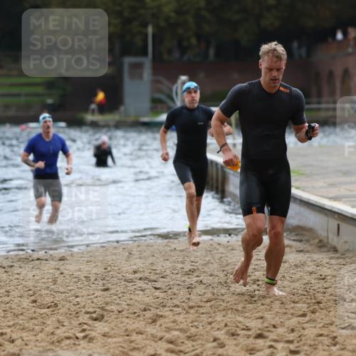 13.09.2026 - Stadtparktriathlon Mo-Foto http://msf.ph/oto/10257648 13.09.2026 11:34:37 Schwimmen 854, 856, 878, 920, 925, 928 meine-sportfotos.de