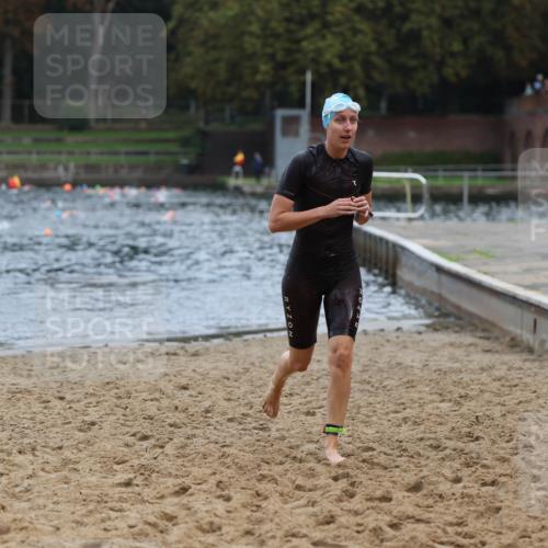 13.09.2026 - Stadtparktriathlon Mo-Foto http://msf.ph/oto/10257649 13.09.2026 11:10:34 Schwimmen 718 meine-sportfotos.de