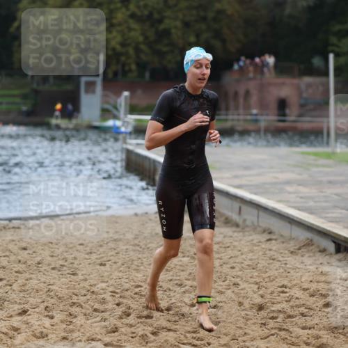 13.09.2026 - Stadtparktriathlon Mo-Foto http://msf.ph/oto/10257655 13.09.2026 11:10:35 Schwimmen 718 meine-sportfotos.de