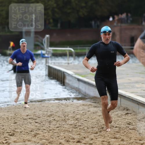 13.09.2026 - Stadtparktriathlon Mo-Foto http://msf.ph/oto/10257657 13.09.2026 11:34:39 Schwimmen 878, 920, 925, 928 meine-sportfotos.de