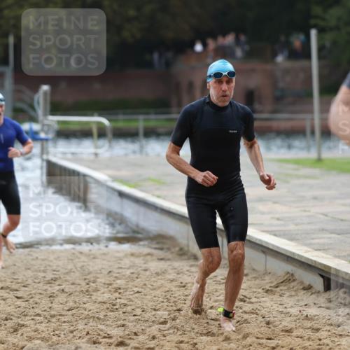 13.09.2026 - Stadtparktriathlon Mo-Foto http://msf.ph/oto/10257660 13.09.2026 11:34:40 Schwimmen 878, 920, 925, 928 meine-sportfotos.de