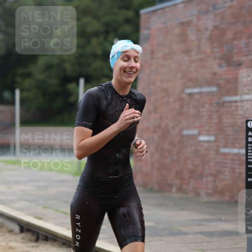 13.09.2026 - Stadtparktriathlon Mo-Foto http://msf.ph/oto/10257666 13.09.2026 11:10:36 Schwimmen 718 meine-sportfotos.de