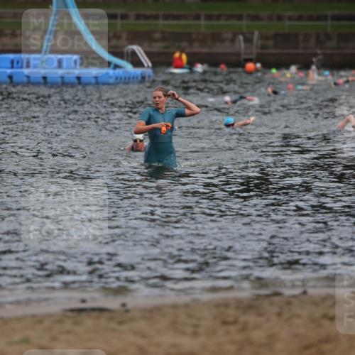 13.09.2026 - Stadtparktriathlon Mo-Foto http://msf.ph/oto/10257681 13.09.2026 11:10:46 Schwimmen  meine-sportfotos.de