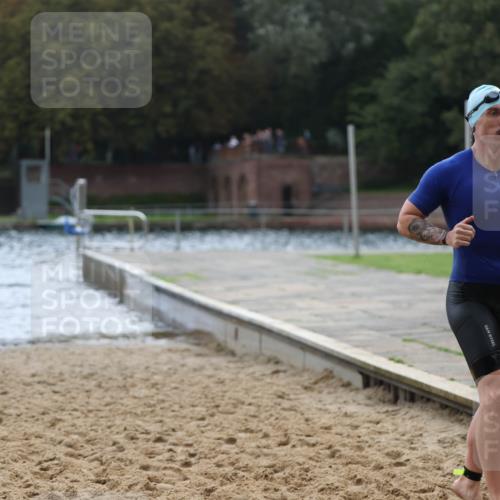 13.09.2026 - Stadtparktriathlon Mo-Foto http://msf.ph/oto/10257683 13.09.2026 11:34:44 Schwimmen 878, 920, 928 meine-sportfotos.de