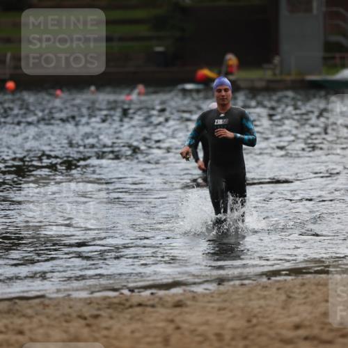 13.09.2026 - Stadtparktriathlon Mo-Foto http://msf.ph/oto/10257685 13.09.2026 11:34:45 Schwimmen 878, 920, 928 meine-sportfotos.de