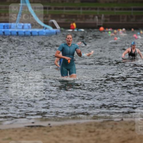 13.09.2026 - Stadtparktriathlon Mo-Foto http://msf.ph/oto/10257687 13.09.2026 11:10:51 Schwimmen 735, 754 meine-sportfotos.de