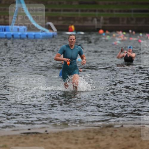 13.09.2026 - Stadtparktriathlon Mo-Foto http://msf.ph/oto/10257696 13.09.2026 11:10:53 Schwimmen 735, 754 meine-sportfotos.de