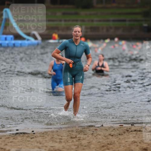 13.09.2026 - Stadtparktriathlon Mo-Foto http://msf.ph/oto/10257713 13.09.2026 11:10:56 Schwimmen 735, 754 meine-sportfotos.de