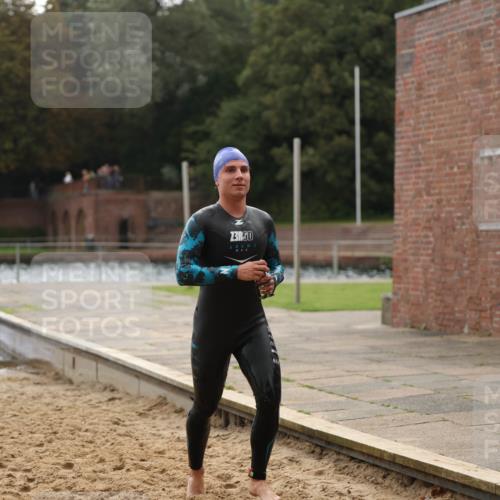 13.09.2026 - Stadtparktriathlon Mo-Foto http://msf.ph/oto/10257722 13.09.2026 11:34:51 Schwimmen 878, 880 meine-sportfotos.de