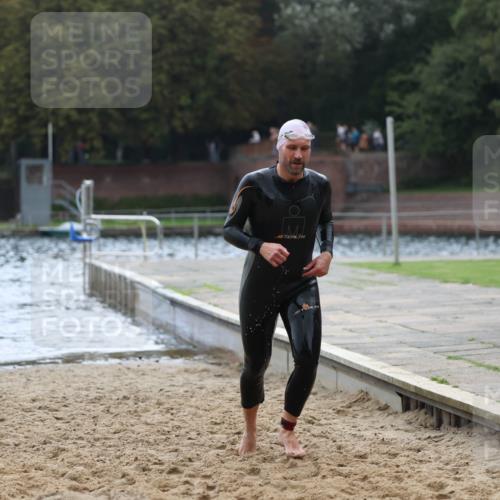 13.09.2026 - Stadtparktriathlon Mo-Foto http://msf.ph/oto/10257750 13.09.2026 11:35:01 Schwimmen 880 meine-sportfotos.de