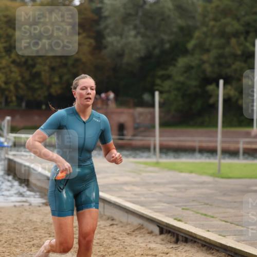 13.09.2026 - Stadtparktriathlon Mo-Foto http://msf.ph/oto/10257752 13.09.2026 11:11:01 Schwimmen 735, 754, 770 meine-sportfotos.de