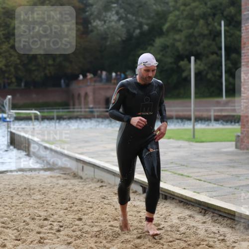 13.09.2026 - Stadtparktriathlon Mo-Foto http://msf.ph/oto/10257755 13.09.2026 11:35:02 Schwimmen 880 meine-sportfotos.de