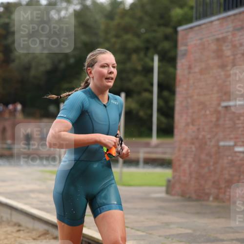 13.09.2026 - Stadtparktriathlon Mo-Foto http://msf.ph/oto/10257757 13.09.2026 11:11:02 Schwimmen 735, 754, 770 meine-sportfotos.de