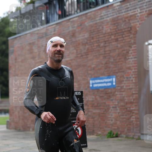 13.09.2026 - Stadtparktriathlon Mo-Foto http://msf.ph/oto/10257762 13.09.2026 11:35:03 Schwimmen 880 meine-sportfotos.de