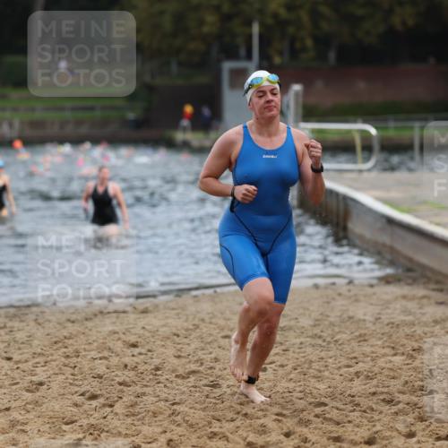 13.09.2026 - Stadtparktriathlon Mo-Foto http://msf.ph/oto/10257772 13.09.2026 11:11:04 Schwimmen 735, 754, 760, 770 meine-sportfotos.de