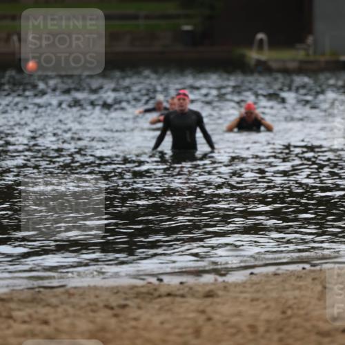 13.09.2026 - Stadtparktriathlon Mo-Foto http://msf.ph/oto/10257773 13.09.2026 11:36:11 Schwimmen  meine-sportfotos.de
