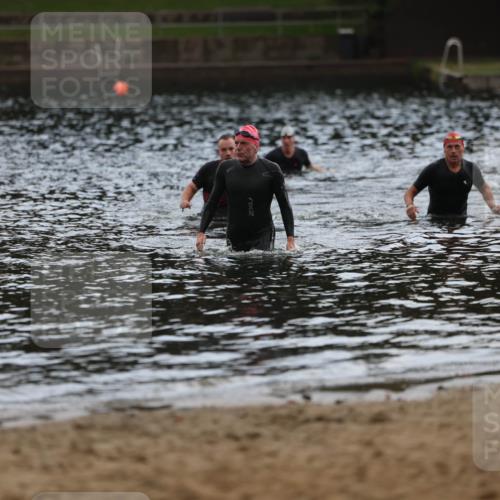 13.09.2026 - Stadtparktriathlon Mo-Foto http://msf.ph/oto/10257775 13.09.2026 11:36:19 Schwimmen  meine-sportfotos.de