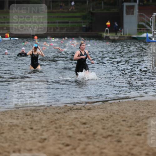 13.09.2026 - Stadtparktriathlon Mo-Foto http://msf.ph/oto/10257779 13.09.2026 11:11:05 Schwimmen 735, 754, 760, 770 meine-sportfotos.de