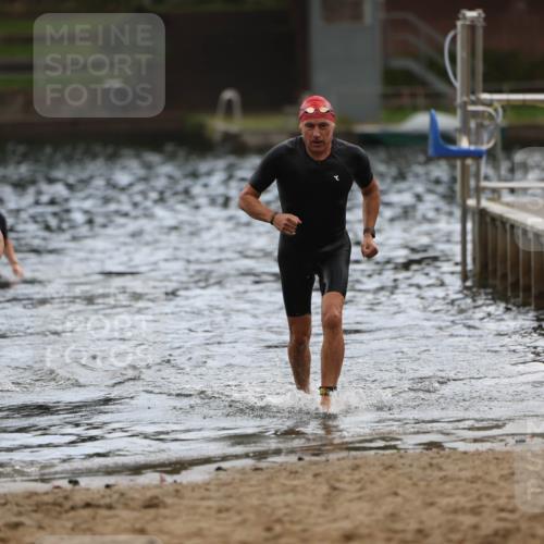 13.09.2026 - Stadtparktriathlon Mo-Foto http://msf.ph/oto/10257819 13.09.2026 11:36:29 Schwimmen 832, 852, 861 meine-sportfotos.de