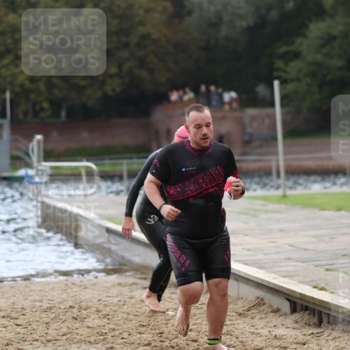 13.09.2026 - Stadtparktriathlon Mo-Foto http://msf.ph/oto/10257855 13.09.2026 11:36:37 Schwimmen 832, 852, 861, 902 meine-sportfotos.de