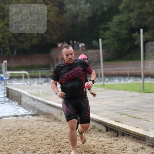 13.09.2026 - Stadtparktriathlon Mo-Foto http://msf.ph/oto/10257857 13.09.2026 11:36:37 Schwimmen 832, 852, 861, 902 meine-sportfotos.de