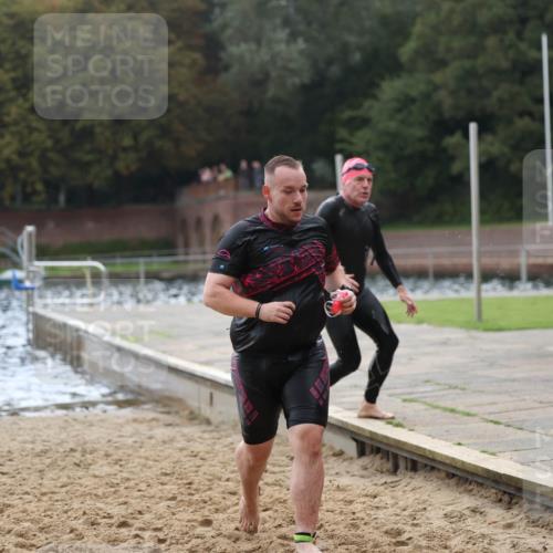 13.09.2026 - Stadtparktriathlon Mo-Foto http://msf.ph/oto/10257859 13.09.2026 11:36:38 Schwimmen 832, 852, 861, 902 meine-sportfotos.de