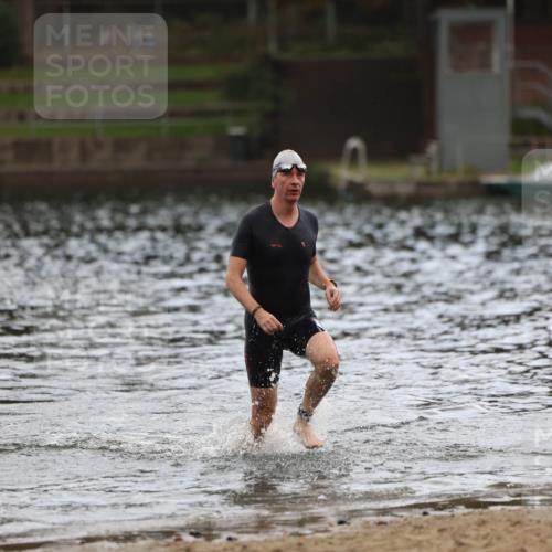 13.09.2026 - Stadtparktriathlon Mo-Foto http://msf.ph/oto/10257867 13.09.2026 11:36:42 Schwimmen 832, 852, 902 meine-sportfotos.de