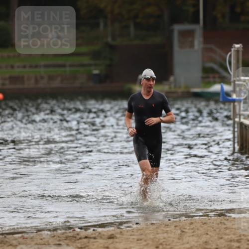 13.09.2026 - Stadtparktriathlon Mo-Foto http://msf.ph/oto/10257870 13.09.2026 11:36:42 Schwimmen 832, 852, 902 meine-sportfotos.de