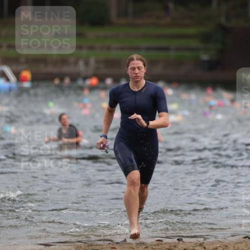 13.09.2026 - Stadtparktriathlon Mo-Foto http://msf.ph/oto/10257886 13.09.2026 11:11:30 Schwimmen 752, 790 meine-sportfotos.de