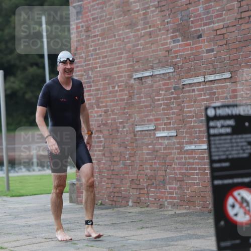 13.09.2026 - Stadtparktriathlon Mo-Foto http://msf.ph/oto/10257891 13.09.2026 11:36:49 Schwimmen 902 meine-sportfotos.de