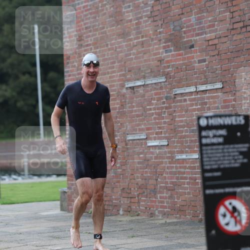 13.09.2026 - Stadtparktriathlon Mo-Foto http://msf.ph/oto/10257893 13.09.2026 11:36:49 Schwimmen 902 meine-sportfotos.de