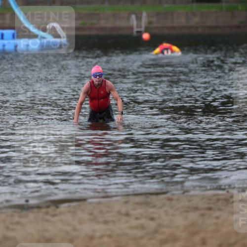 13.09.2026 - Stadtparktriathlon Mo-Foto http://msf.ph/oto/10257904 13.09.2026 11:44:13 Schwimmen  meine-sportfotos.de