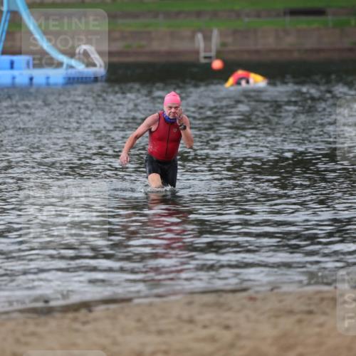 13.09.2026 - Stadtparktriathlon Mo-Foto http://msf.ph/oto/10257909 13.09.2026 11:44:16 Schwimmen  meine-sportfotos.de