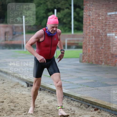 13.09.2026 - Stadtparktriathlon Mo-Foto http://msf.ph/oto/10257926 13.09.2026 11:44:33 Schwimmen 932 meine-sportfotos.de