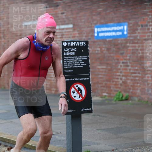 13.09.2026 - Stadtparktriathlon Mo-Foto http://msf.ph/oto/10257934 13.09.2026 11:44:34 Schwimmen 932 meine-sportfotos.de