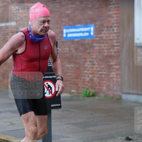 13.09.2026 - Stadtparktriathlon Mo-Foto http://msf.ph/oto/10257935 13.09.2026 11:44:35 Schwimmen 932 meine-sportfotos.de