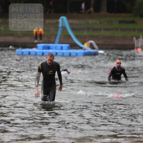 13.09.2026 - Stadtparktriathlon Mo-Foto http://msf.ph/oto/10257960 13.09.2026 11:51:01 Schwimmen 962, 1017 meine-sportfotos.de