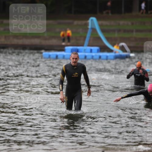 13.09.2026 - Stadtparktriathlon Mo-Foto http://msf.ph/oto/10257963 13.09.2026 11:51:02 Schwimmen 962, 1017 meine-sportfotos.de