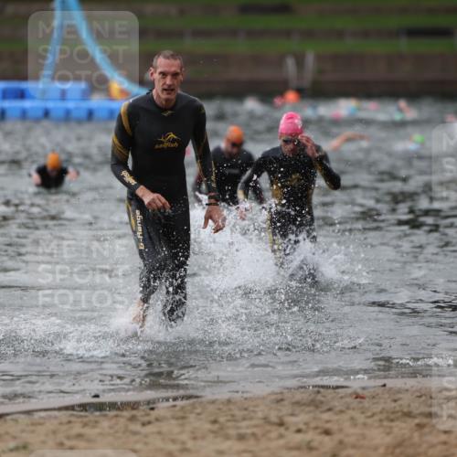 13.09.2026 - Stadtparktriathlon Mo-Foto http://msf.ph/oto/10257971 13.09.2026 11:51:06 Schwimmen 962, 1017 meine-sportfotos.de