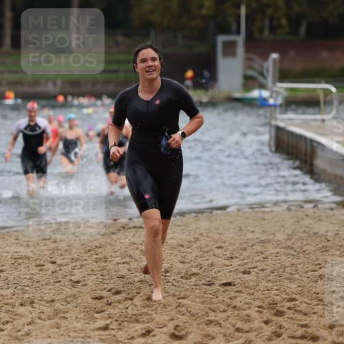 13.09.2026 - Stadtparktriathlon Mo-Foto http://msf.ph/oto/10257977 13.09.2026 11:11:45 Schwimmen 733, 736, 786, 798 meine-sportfotos.de