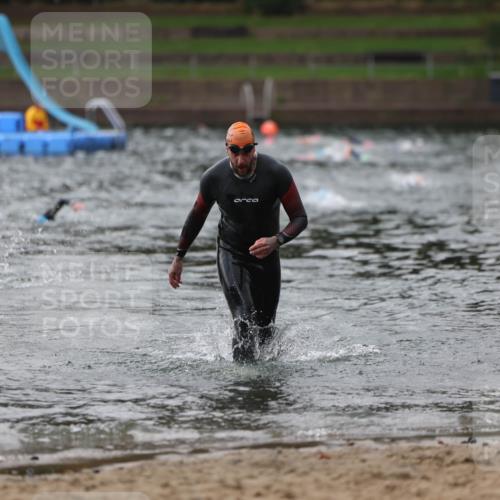 13.09.2026 - Stadtparktriathlon Mo-Foto http://msf.ph/oto/10258001 13.09.2026 11:51:15 Schwimmen 952, 962, 990, 1017 meine-sportfotos.de
