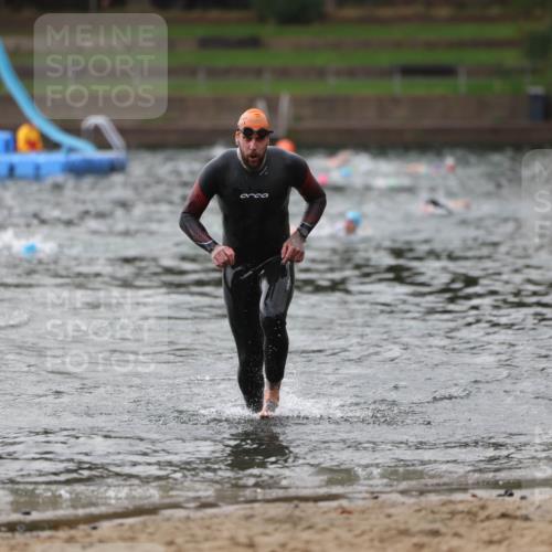 13.09.2026 - Stadtparktriathlon Mo-Foto http://msf.ph/oto/10258003 13.09.2026 11:51:16 Schwimmen 952, 990 meine-sportfotos.de