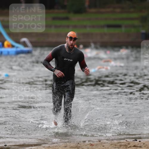 13.09.2026 - Stadtparktriathlon Mo-Foto http://msf.ph/oto/10258009 13.09.2026 11:51:17 Schwimmen 952, 990 meine-sportfotos.de