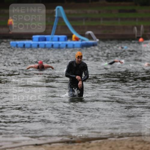 13.09.2026 - Stadtparktriathlon Mo-Foto http://msf.ph/oto/10258015 13.09.2026 11:51:19 Schwimmen 952, 990 meine-sportfotos.de