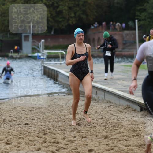 13.09.2026 - Stadtparktriathlon Mo-Foto http://msf.ph/oto/10258016 13.09.2026 11:11:53 Schwimmen 733, 786, 792, 796, 798, 818 meine-sportfotos.de